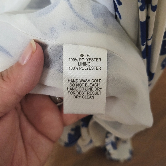 Lulu's Beautiful Lindsie Blue & White Floral Pleated Wrap Maxi Dress size small - Picture 5 of 16